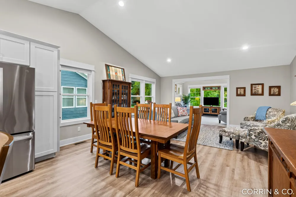 575 Riverbank Circle Zeeland City, MI 49464