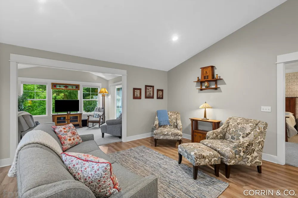 575 Riverbank Circle Zeeland City, MI 49464