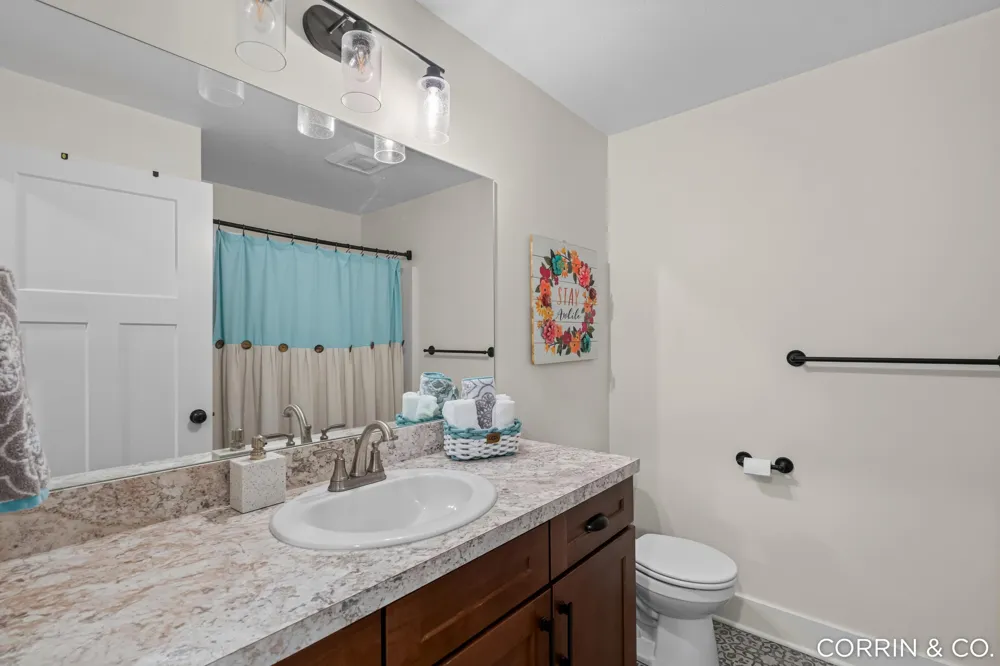 575 Riverbank Circle Zeeland City, MI 49464