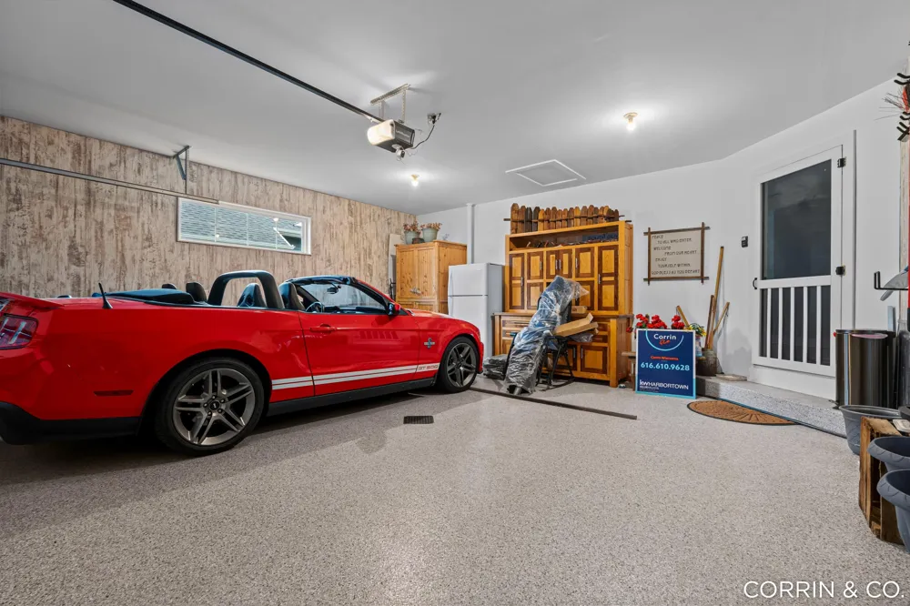 575 Riverbank Circle Zeeland City, MI 49464