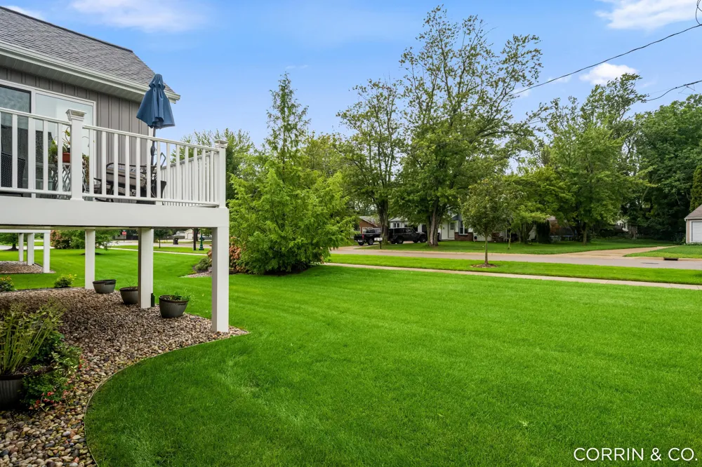 575 Riverbank Circle Zeeland City, MI 49464