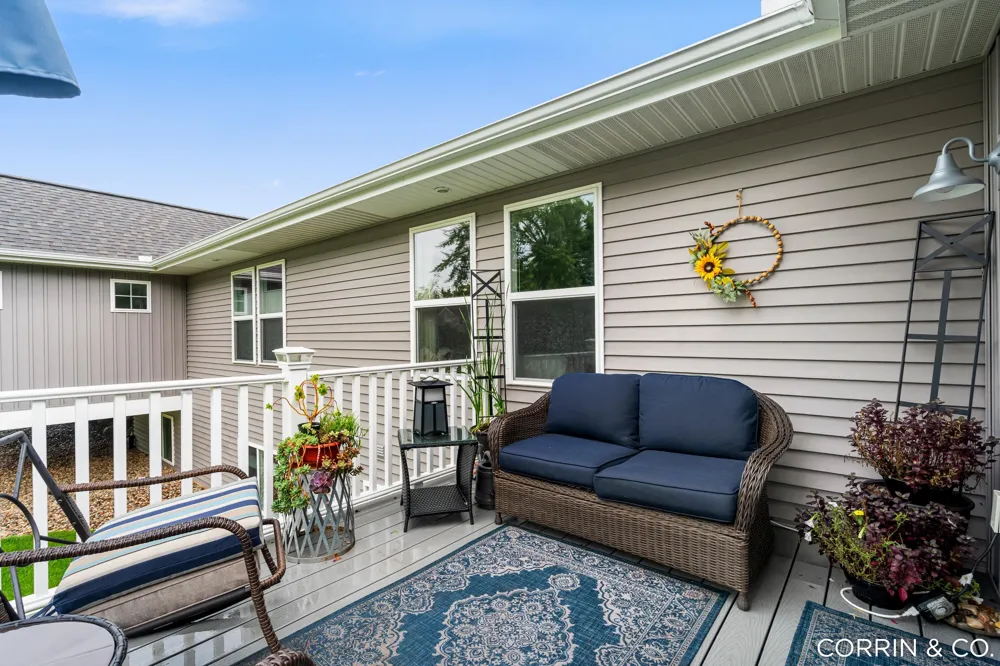 575 Riverbank Circle Zeeland City, MI 49464