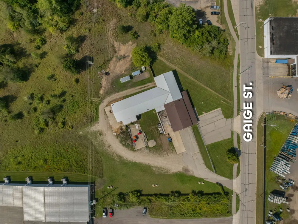 271 Gaige Street Jonesville City, MI 49250
