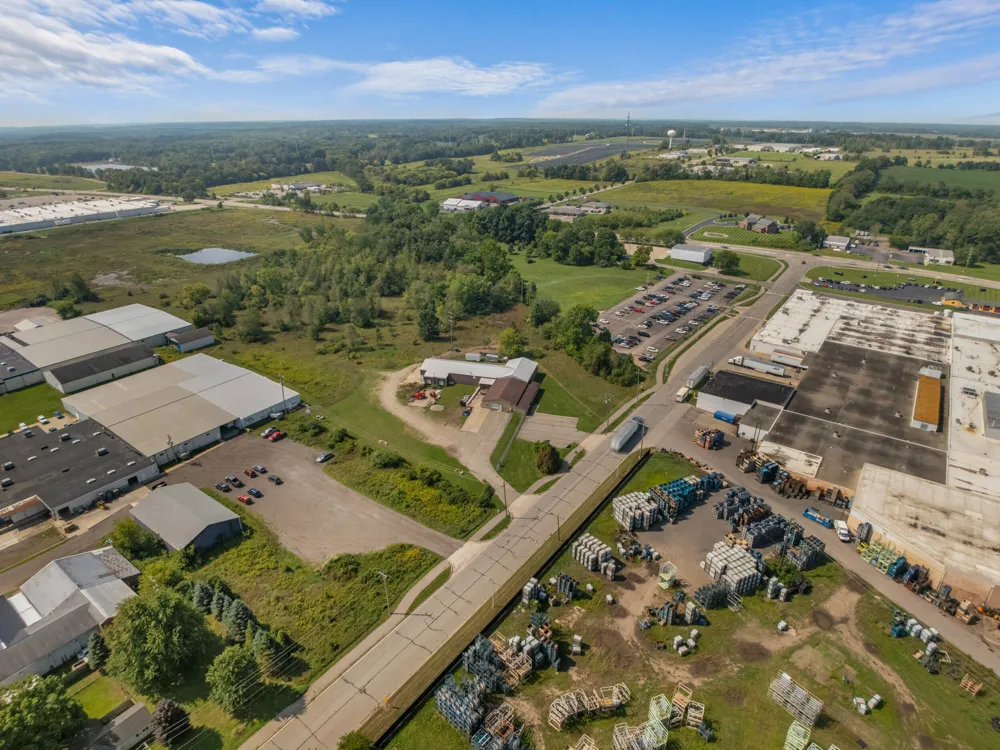 271 Gaige Street Jonesville City, MI 49250