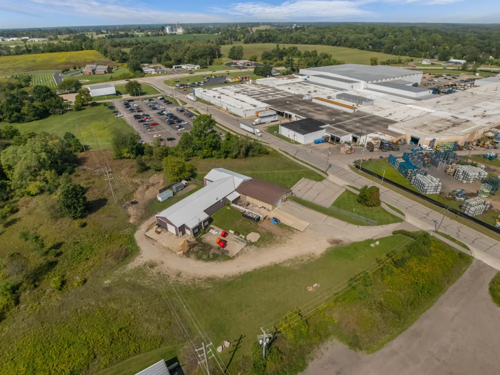 271 Gaige Street Jonesville City, MI 49250