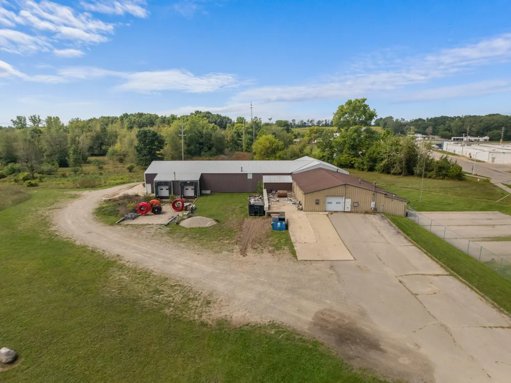 271 Gaige Street Jonesville City, MI 49250