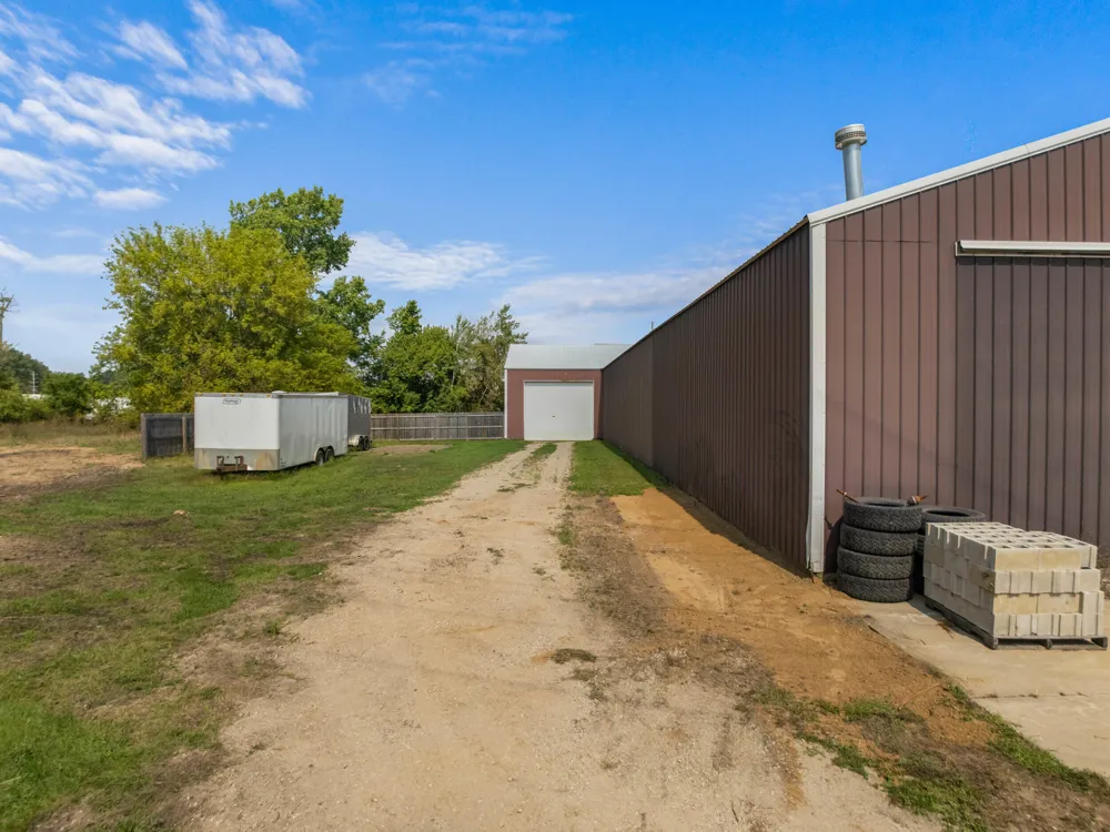 271 Gaige Street Jonesville City, MI 49250