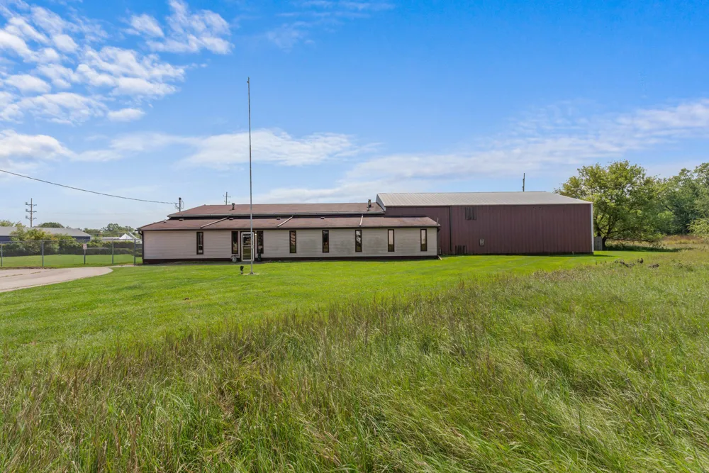 271 Gaige Street Jonesville City, MI 49250