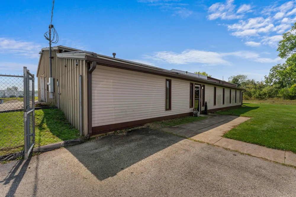 271 Gaige Street Jonesville City, MI 49250