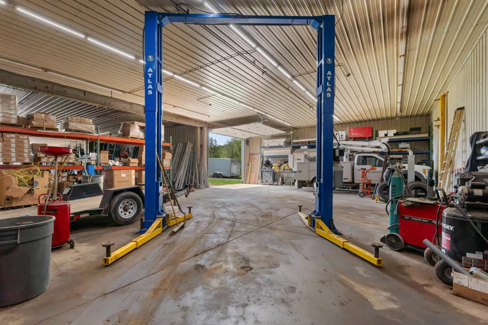 271 Gaige Street Jonesville City, MI 49250