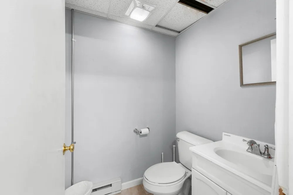 271 Gaige Street Jonesville City, MI 49250