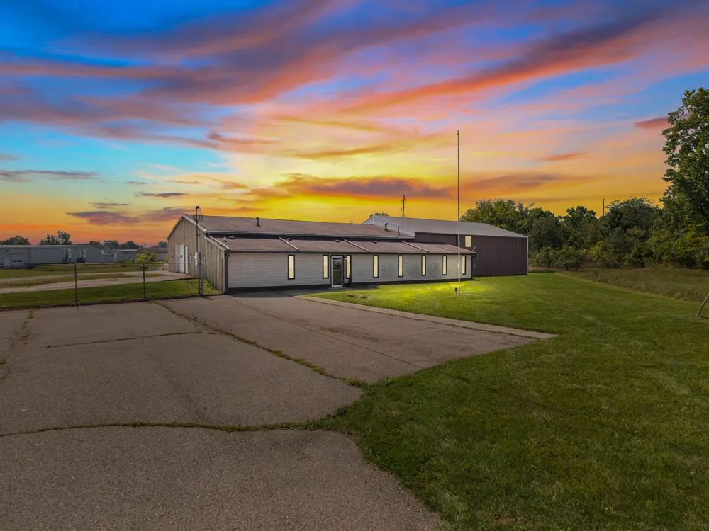 271 Gaige Street Jonesville City, MI 49250