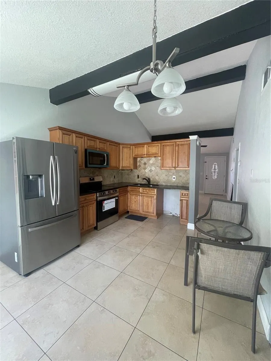 8524 CATALINA DRIVE Tampa, FL 33615