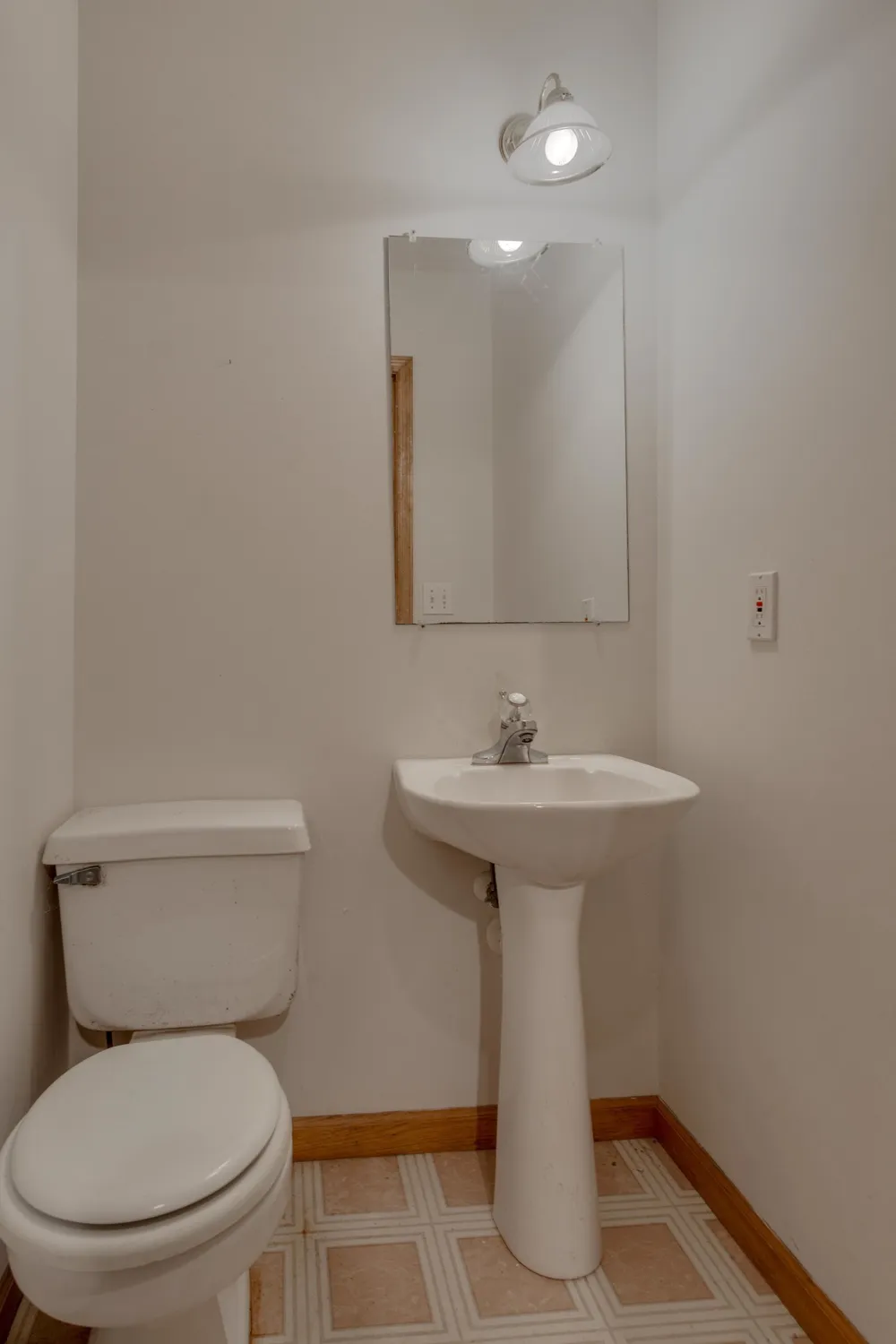 121 Joe Ave Hohenwald, TN 38462