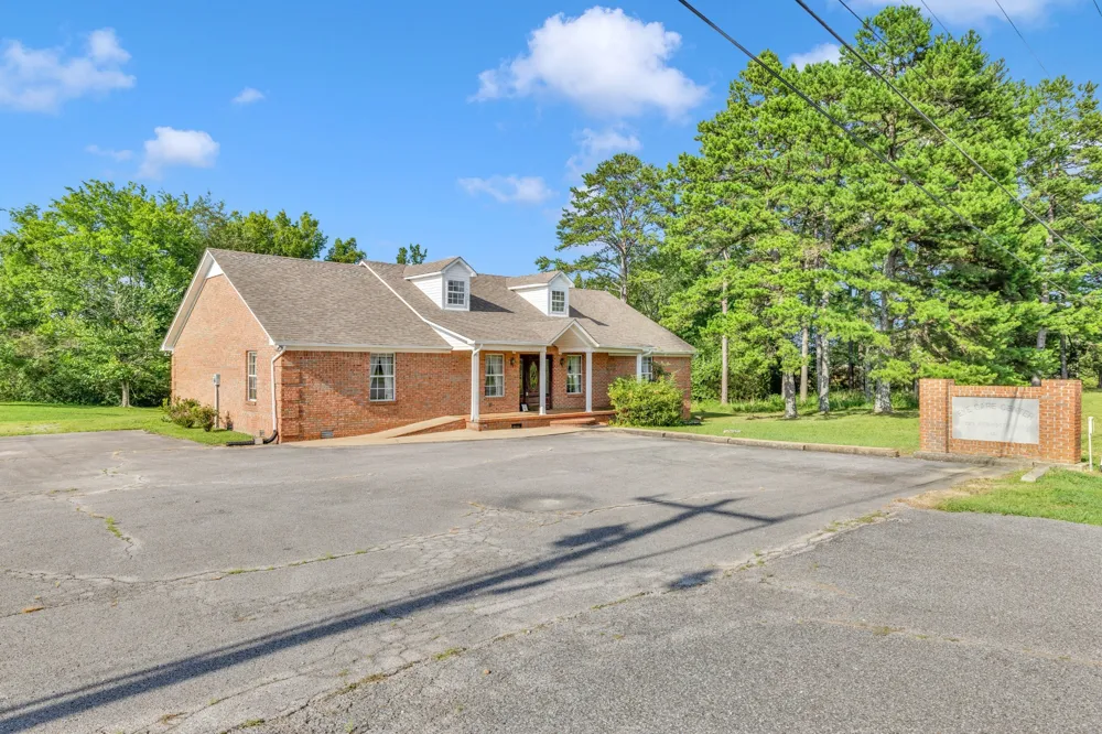 121 Joe Ave Hohenwald, TN 38462