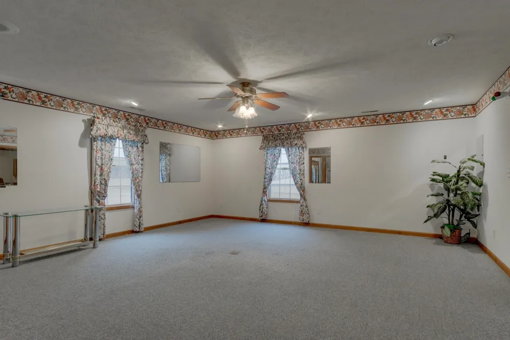 121 Joe Ave Hohenwald, TN 38462