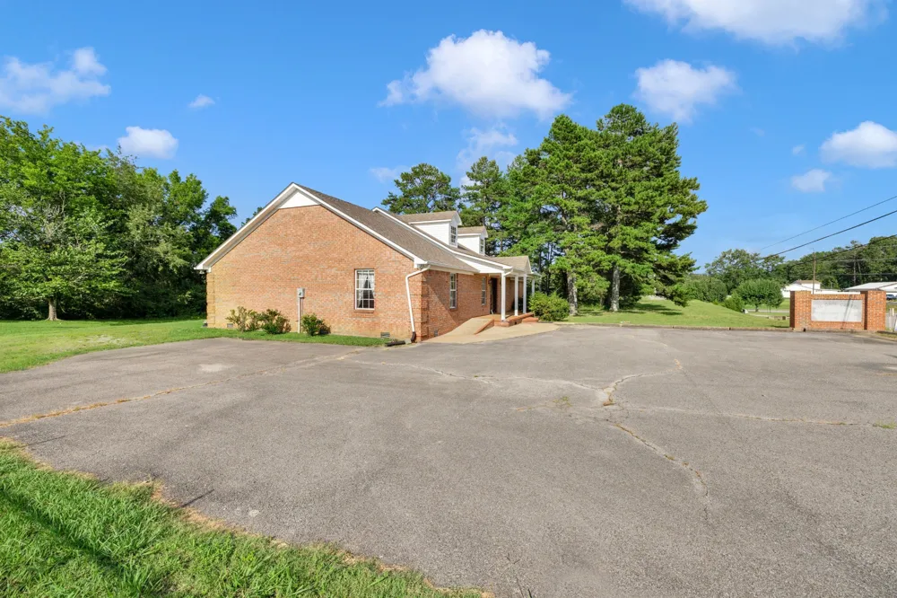 121 Joe Ave Hohenwald, TN 38462