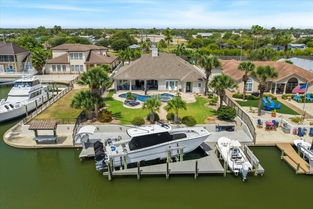 313 Porpoise Drive Aransas Pass, TX 78336