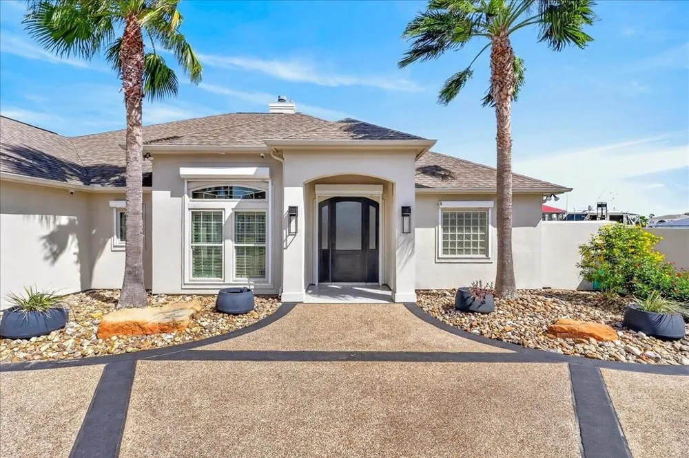 313 Porpoise Drive Aransas Pass, TX 78336