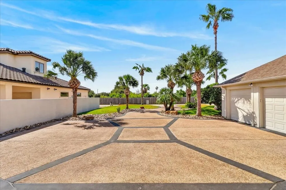 313 Porpoise Drive Aransas Pass, TX 78336