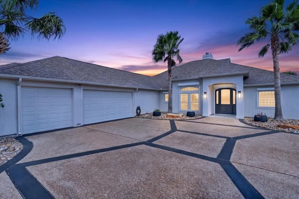 313 Porpoise Drive Aransas Pass, TX 78336