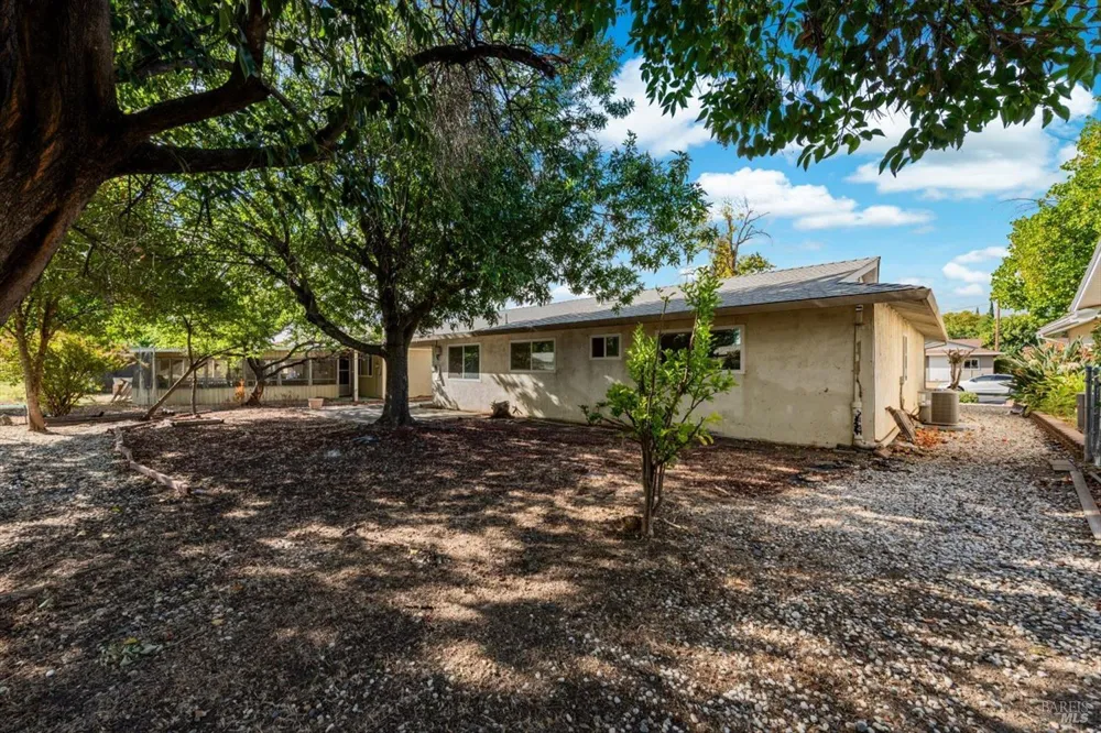 109 Rainier Circle Vacaville, CA 95687