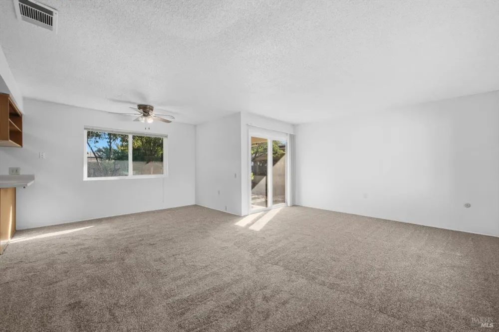 109 Rainier Circle Vacaville, CA 95687