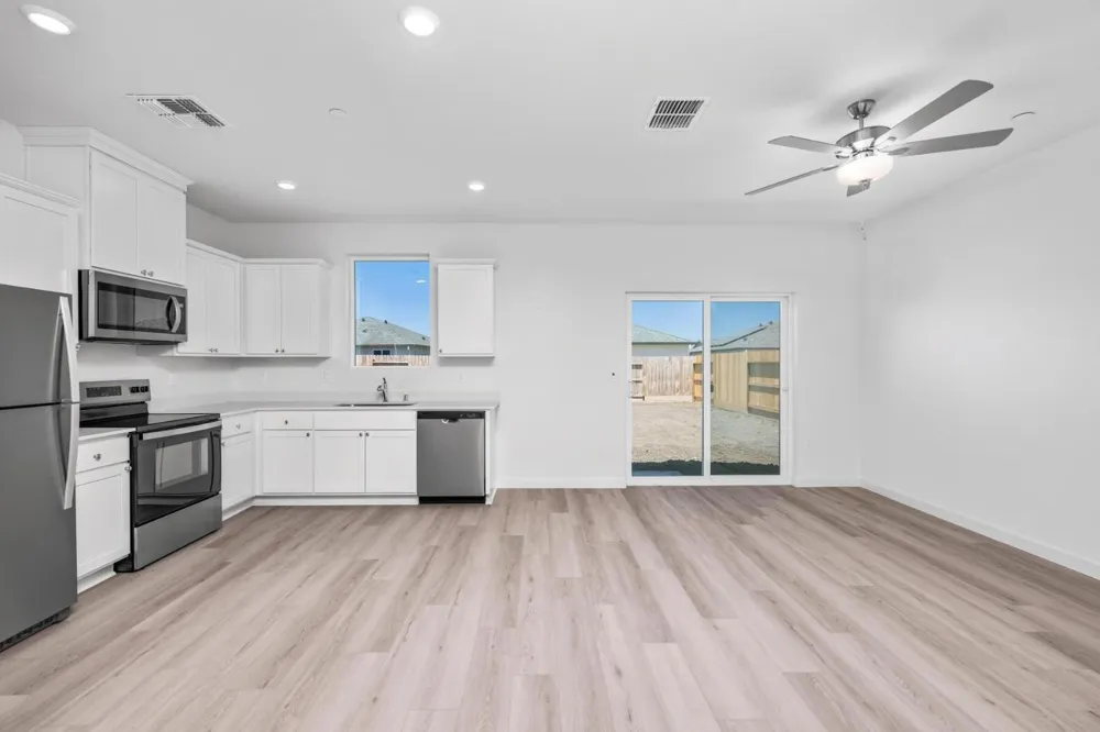 2221 Woods Drive Linda, CA 95901