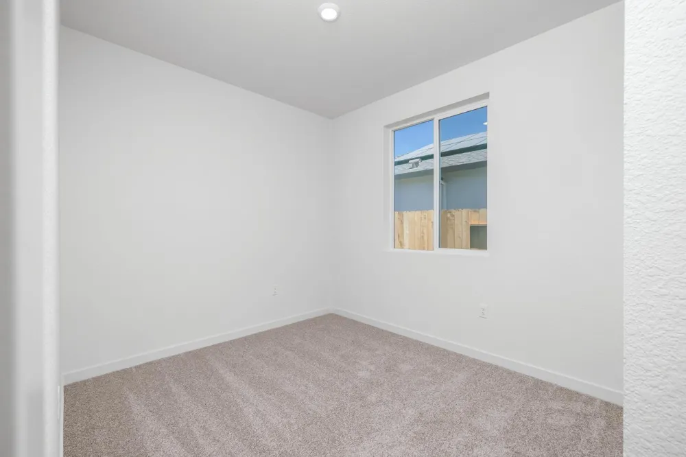 2221 Woods Drive Linda, CA 95901