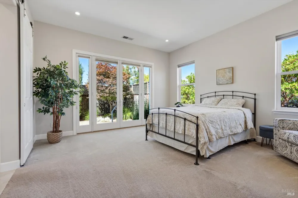 99 Chelsea Drive Santa Rosa, CA 95403