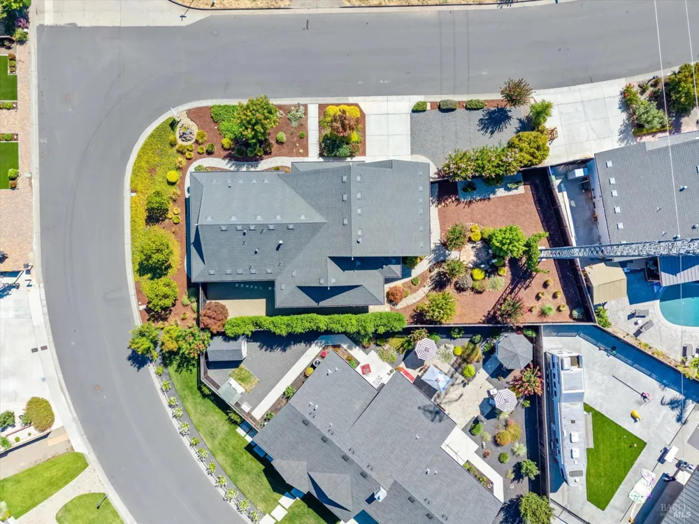 99 Chelsea Drive Santa Rosa, CA 95403