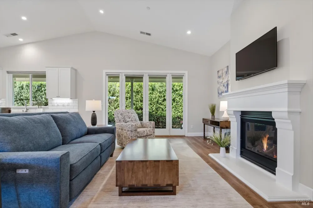 99 Chelsea Drive Santa Rosa, CA 95403