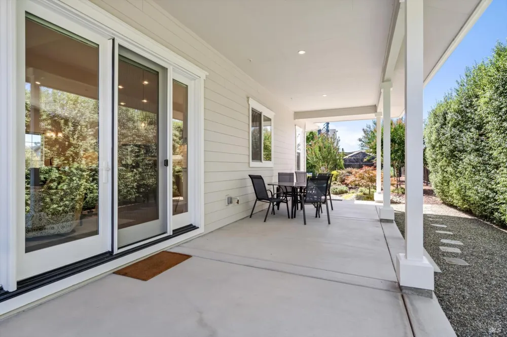 99 Chelsea Drive Santa Rosa, CA 95403