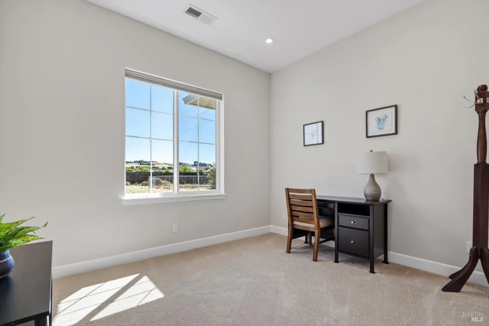 99 Chelsea Drive Santa Rosa, CA 95403