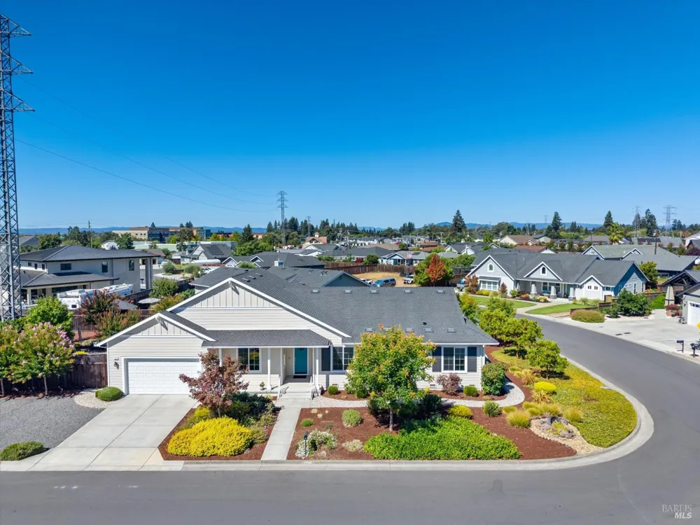 99 Chelsea Drive Santa Rosa, CA 95403