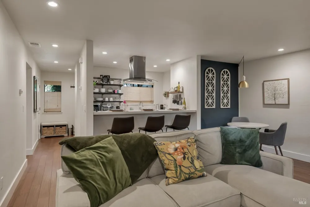 225 2nd Street E ##7 Sonoma, CA 95476