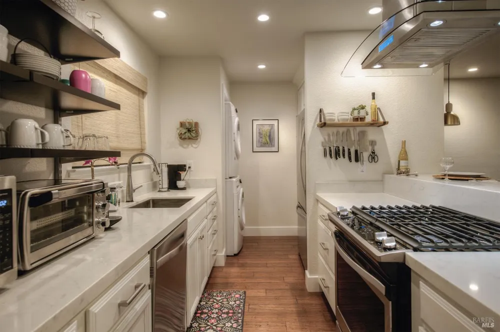 225 2nd Street E ##7 Sonoma, CA 95476