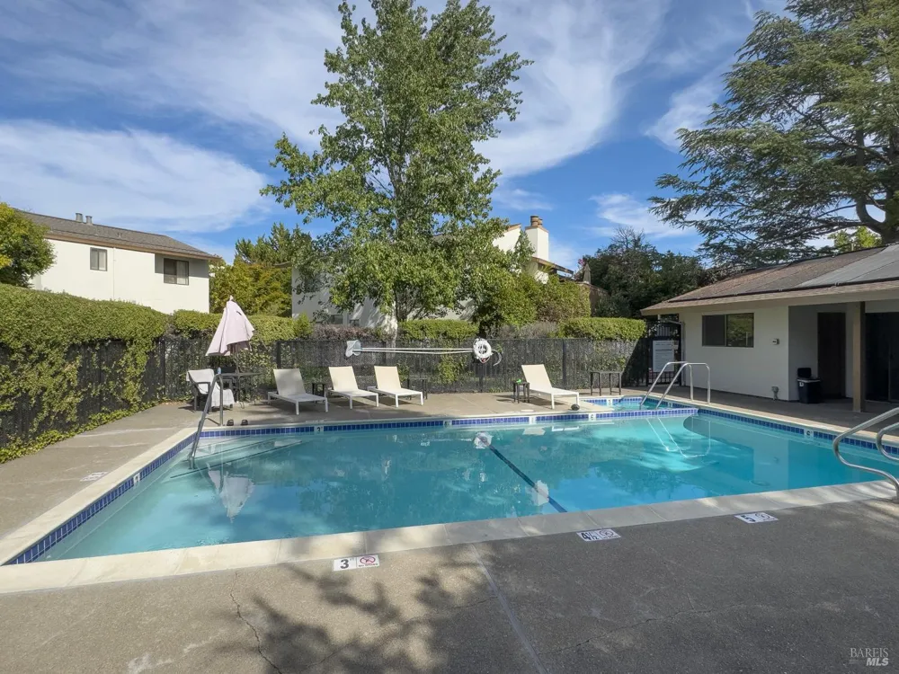 225 2nd Street E ##7 Sonoma, CA 95476