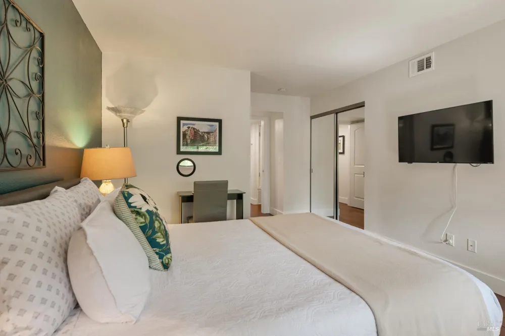 225 2nd Street E ##7 Sonoma, CA 95476