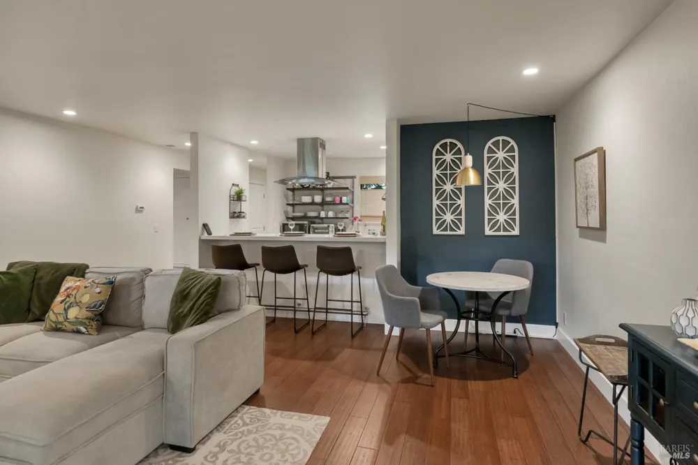225 2nd Street E ##7 Sonoma, CA 95476