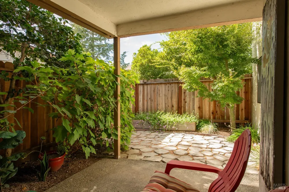 225 2nd Street E ##7 Sonoma, CA 95476