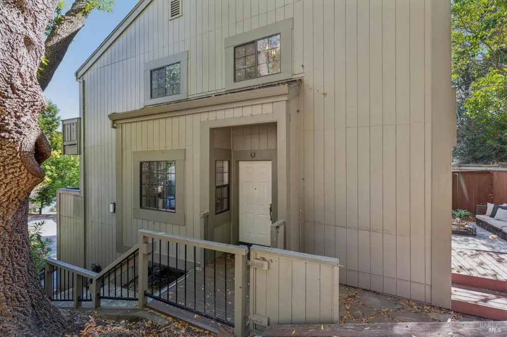 261 Redhawk Road Novato, CA 94949