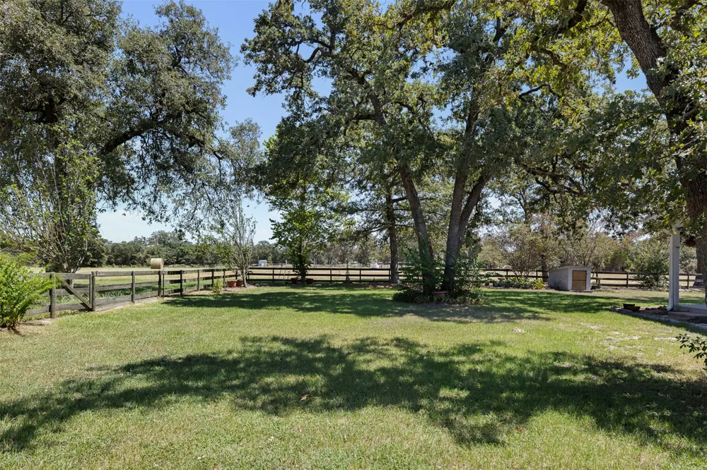 3023 County Road 326 Rockdale, TX 76567