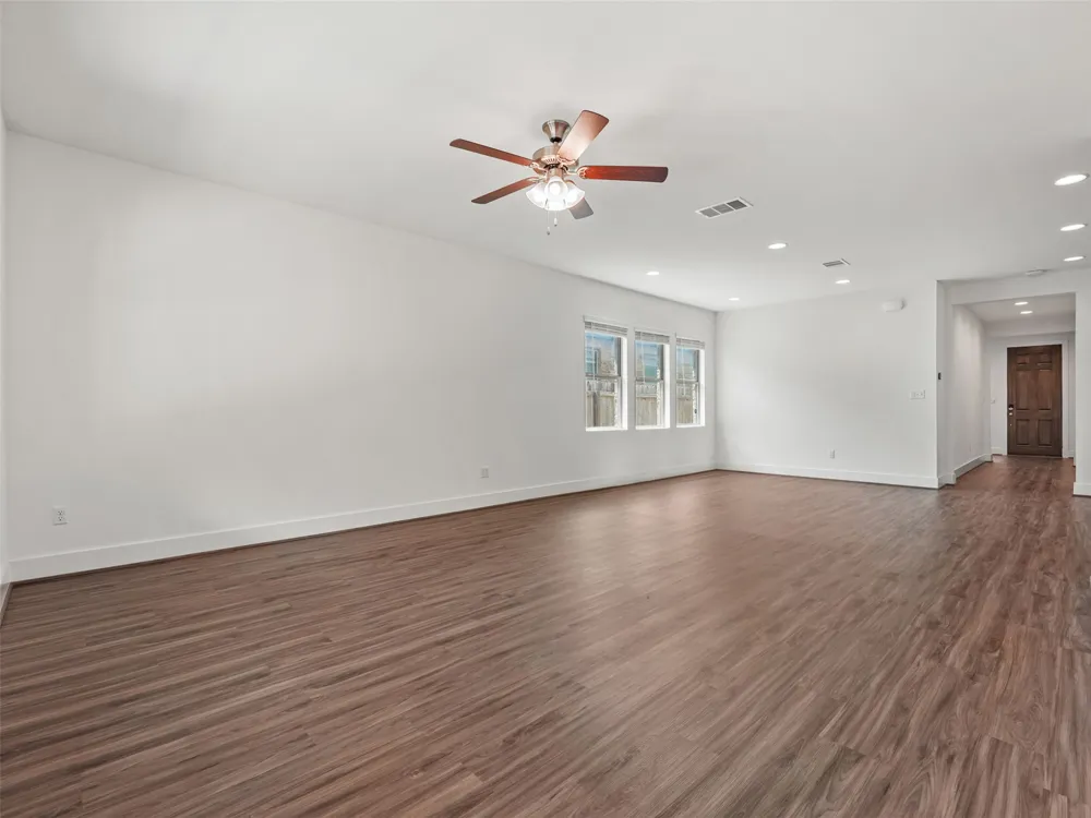 604 Golden Glory Road Leander, TX 78641