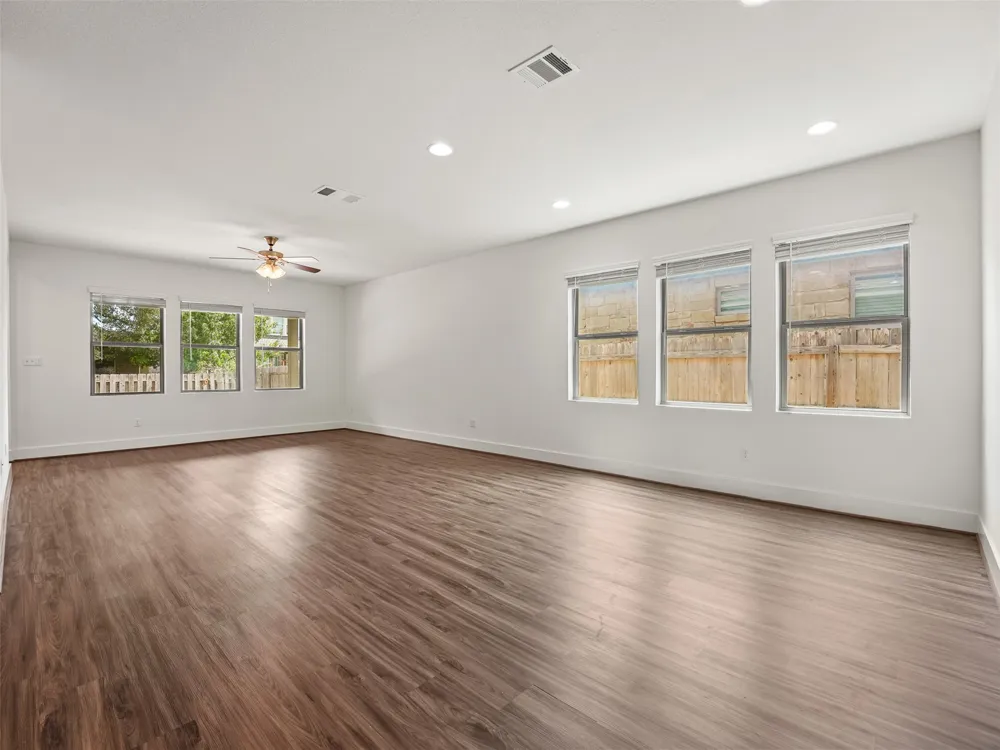 604 Golden Glory Road Leander, TX 78641