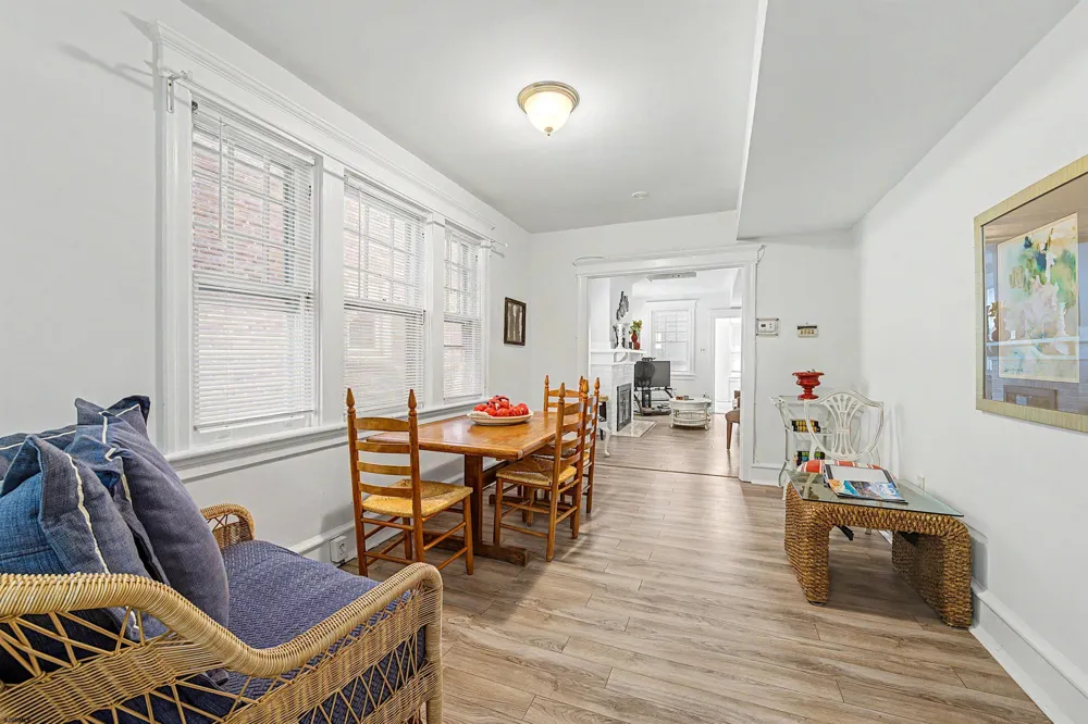5 N Newport Ave Ventnor, NJ 08406
