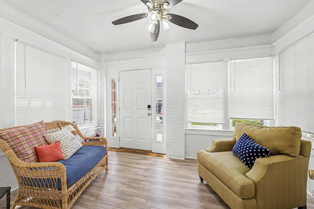 5 N Newport Ave Ventnor, NJ 08406
