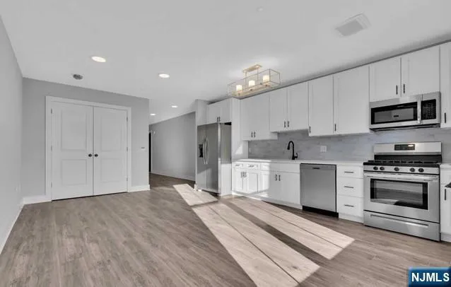 108 Ridge Road 304 North Arlington, NJ 07031