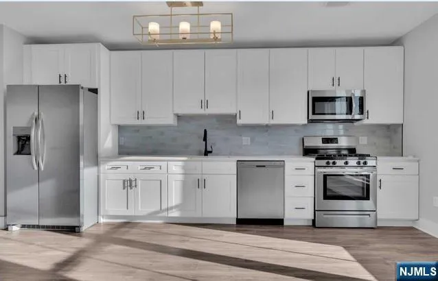 108 Ridge Road 304 North Arlington, NJ 07031