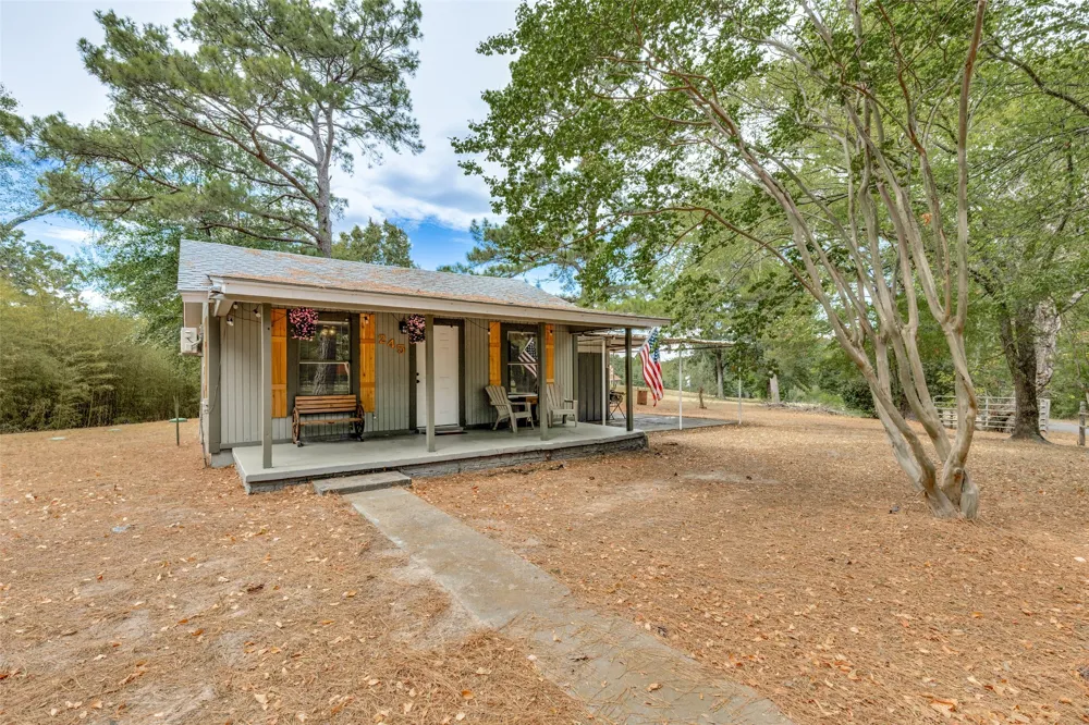245 Vz County Road 1707 Grand Saline, TX 75140